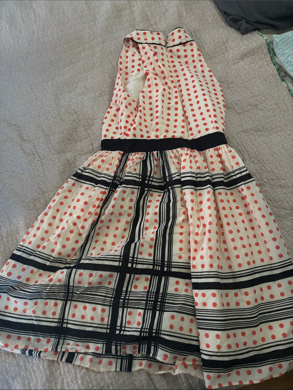 Used dress - Picture 2 of 4